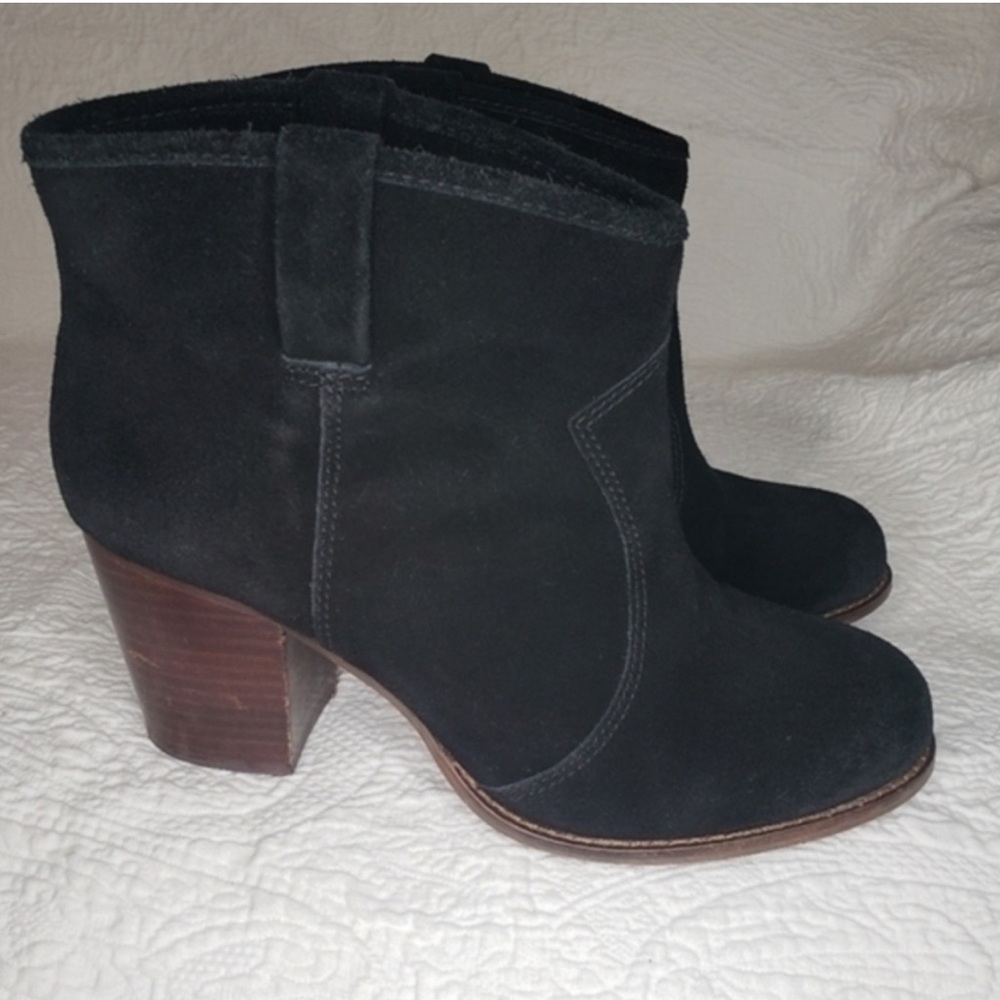 Splendid Black Suede Booties Size 10